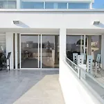Freminore Sky Aprtments Aya Napa