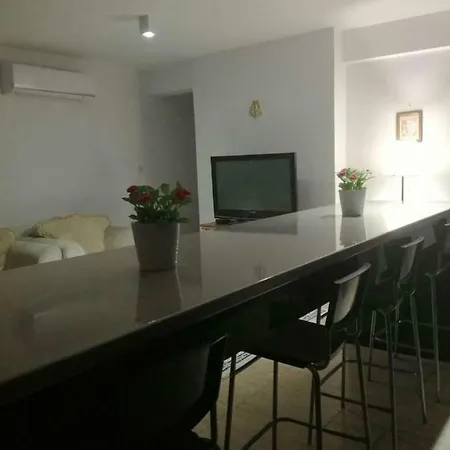 Freminore Sky Aprtments * איה נאפה