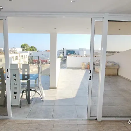 Freminore Sky Aprtments Apartman