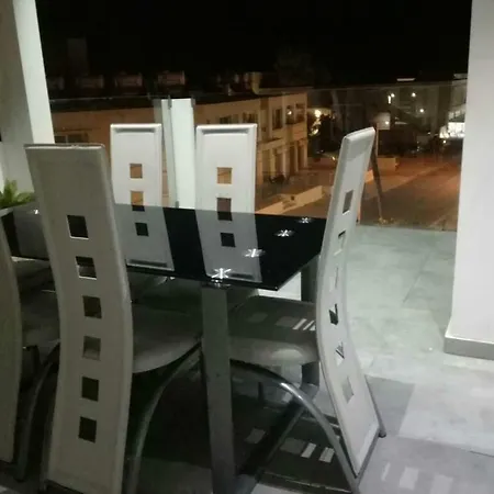 Freminore Sky Aprtments Apartament *